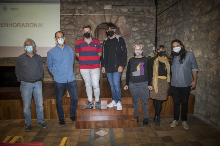 Imatge de grup amb responsables del Palau Avança
