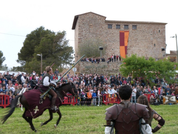Mercatmedieval2015 toneigmedievalcavalls03