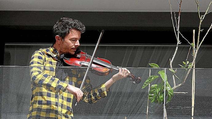 Música des del balcó