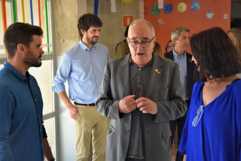 L'alcalde Oriol Lozano i el conseller Bargalló a l'escola Folch i Torres