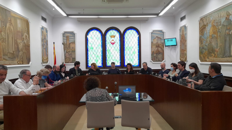Ple Municipal del mes d'abril de 2022