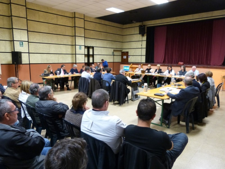 El Ple Extraordinari es va celebrar a la Sala Polivalent