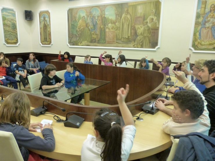 Els infants van preguntar tots els dubtes sobre la gestió municipal