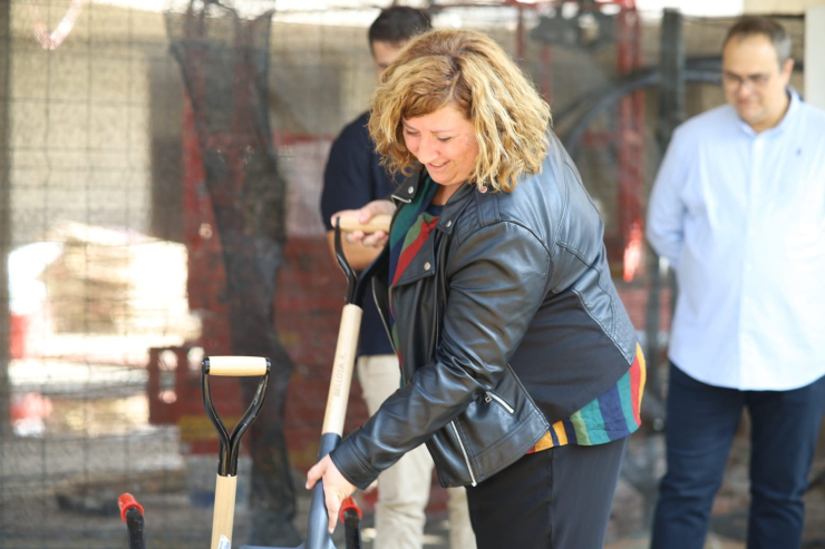 Eva Soler, amb la primera pedra