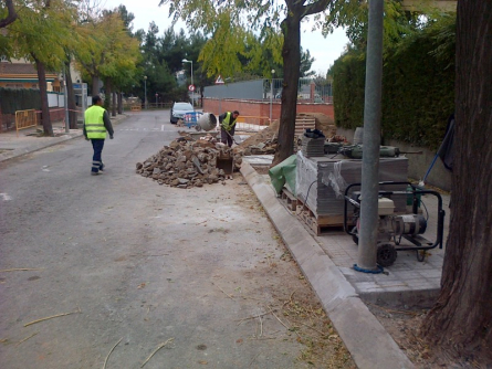 Reparació vorera carrer Rajolers
