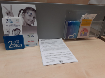 Alguns dels fulls de reclamacions entregats a l'oficina de Correus