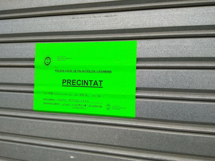 Desarticulació de negoci de roba falsificada. Imatge de la Policia Local de Palau-solità i Plegamans.