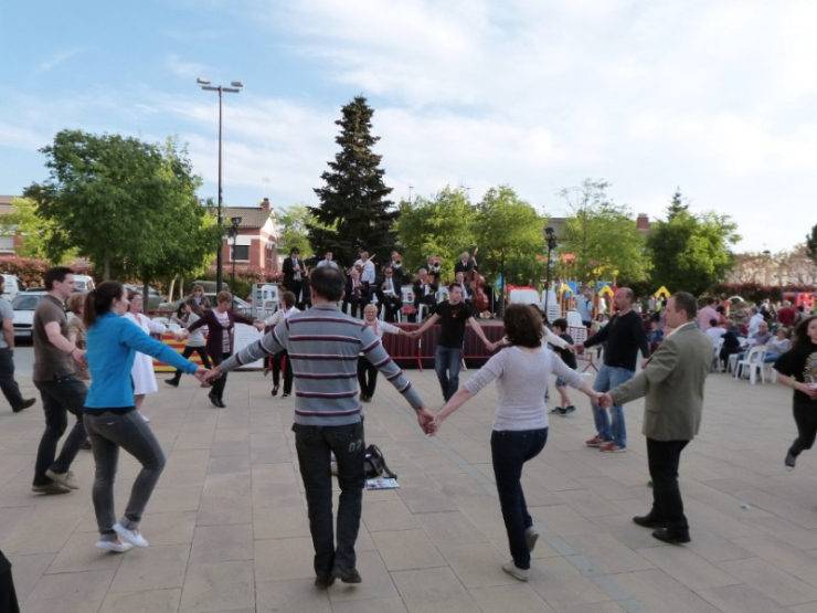 Santjordi2015 sardanes2