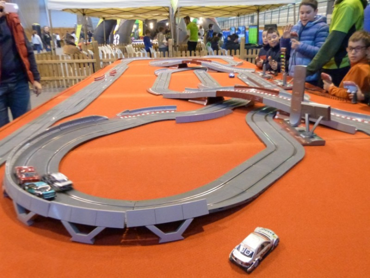 Scalextric gegant