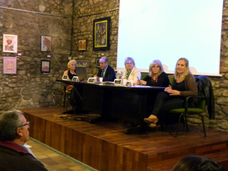 D'esquerra a dreta, Francesca Casajoana; Roque Lucas; Teresa Padrós; Carmen Cabeza i Carme Solà