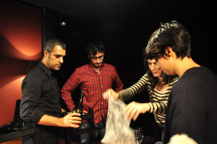 'Un home amb ulleres de pasta'