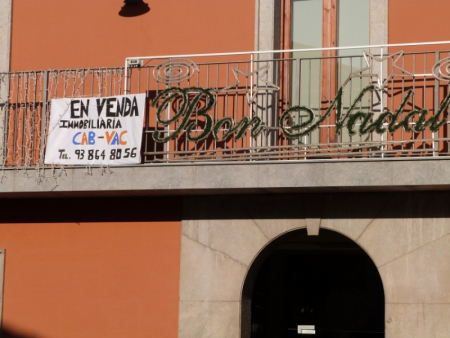 L'edifici de l'Ajuntament s'ha posat en venda