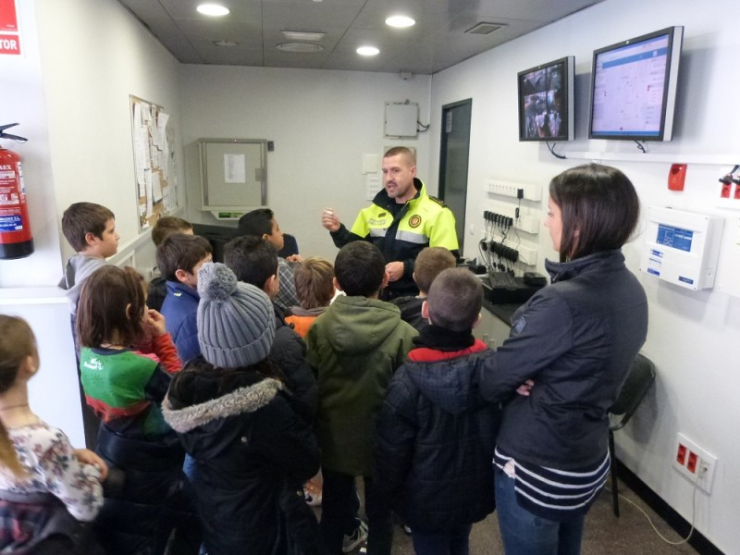 Visita a la comissaria