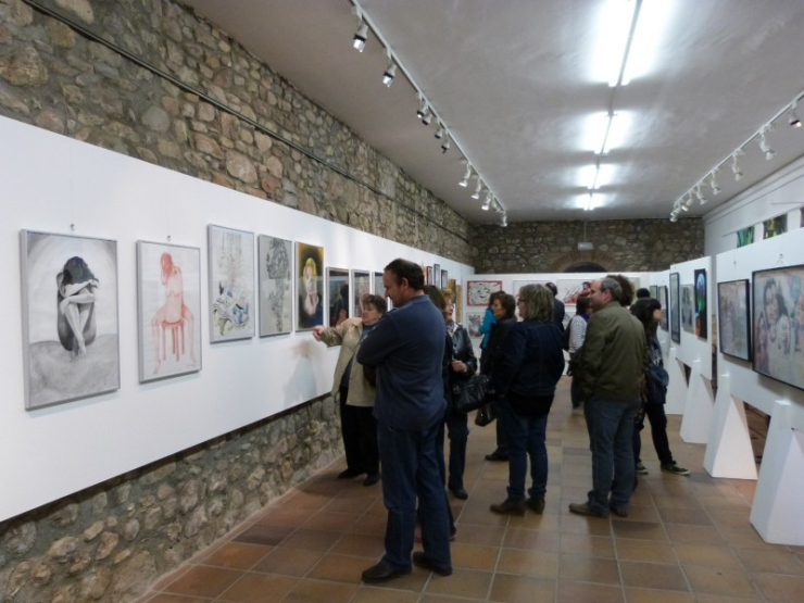 Mostra d'obres d'alumnes del batxillerat artístic, edició del 2013.