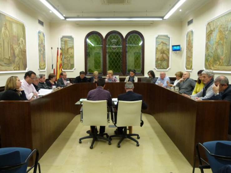 El Ple Municipal del 26 de març del 2013 va anul·lar el contracte SWAP signat amb Banesto.