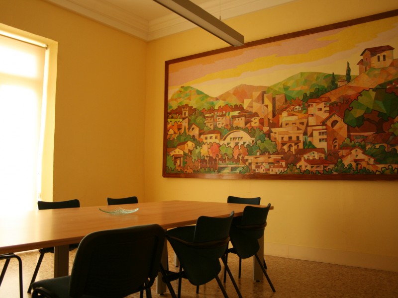 La Sala del Comú és un dels llocs on es reuneixen els Consells Municipals