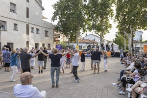 Ballada de Sardanes d'inici de Festa Major. Amb la Cobla dels Lluïsos de Taradell